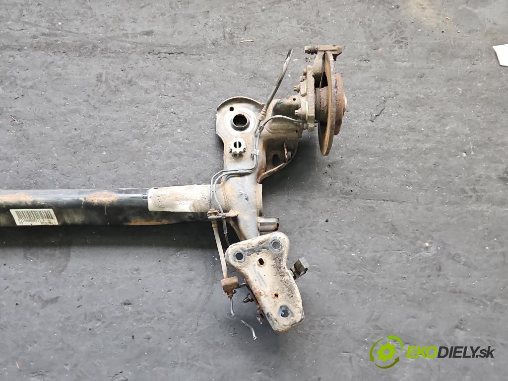 Peugeot 2008 I 2013-2019 1.6 hdi 114 hp manual 84 kW 1560 cm3 5- zadní výztuha  (Výztuhy zadní)