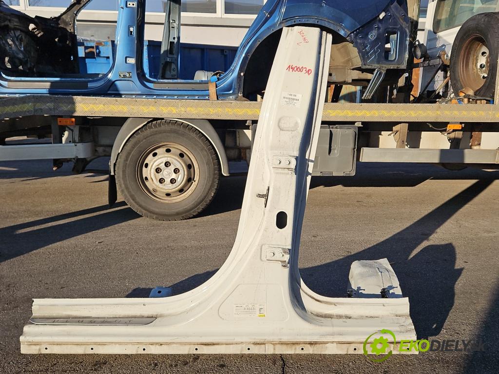 Peugeot 2008 I 2013-2019 1.6 hdi 114 hp manual 84 kW 1560 cm3 5- práh levý  (Ostatní)