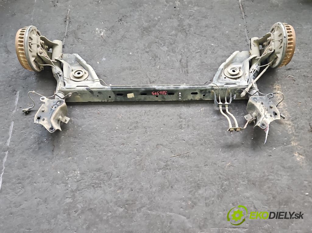 Renault Clio IV 2012-2020 0.9 T 90 hp manual 66 kW 898 cm3 5- zadní výztuha  (Výztuhy zadní)