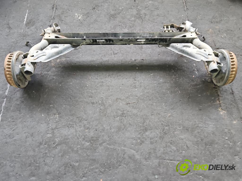 Renault Clio IV 2012-2020 0.9 T 90 hp manual 66 kW 898 cm3 5- zadní výztuha  (Výztuhy zadní)