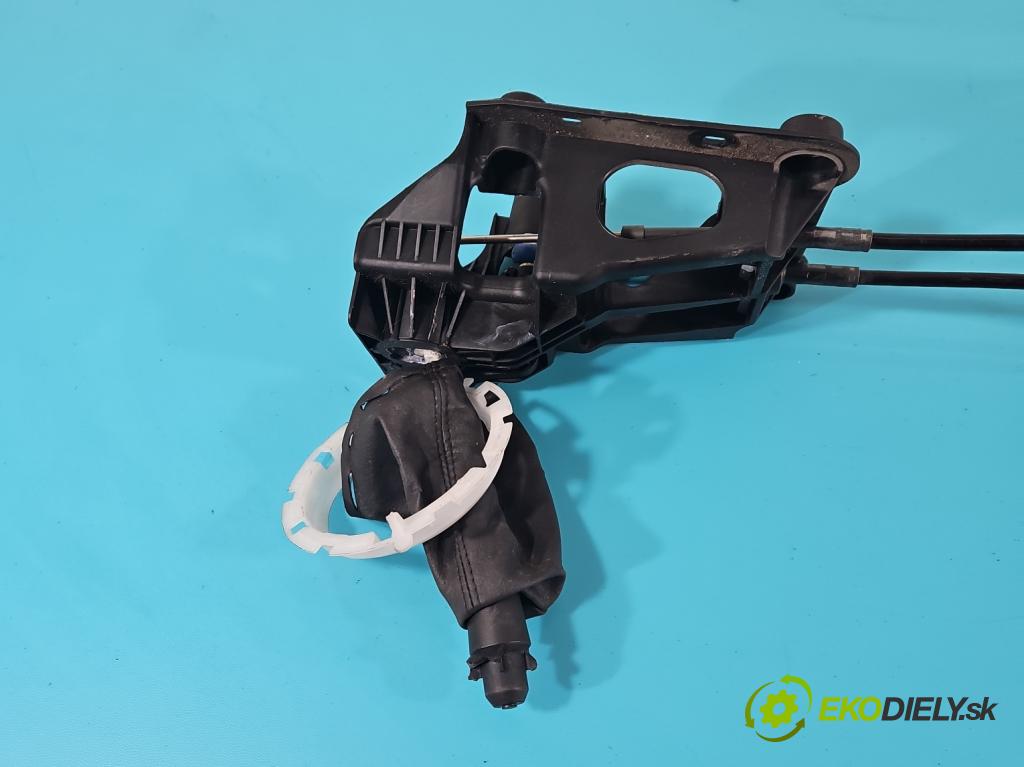 Citroen C3 I 2002-2009 1.1 8V 60 HP manual 44 kW 1124 cm3 5- Páka: Změny: stupeň,rýchlosť  (Rýchlostné páky / kulisy)