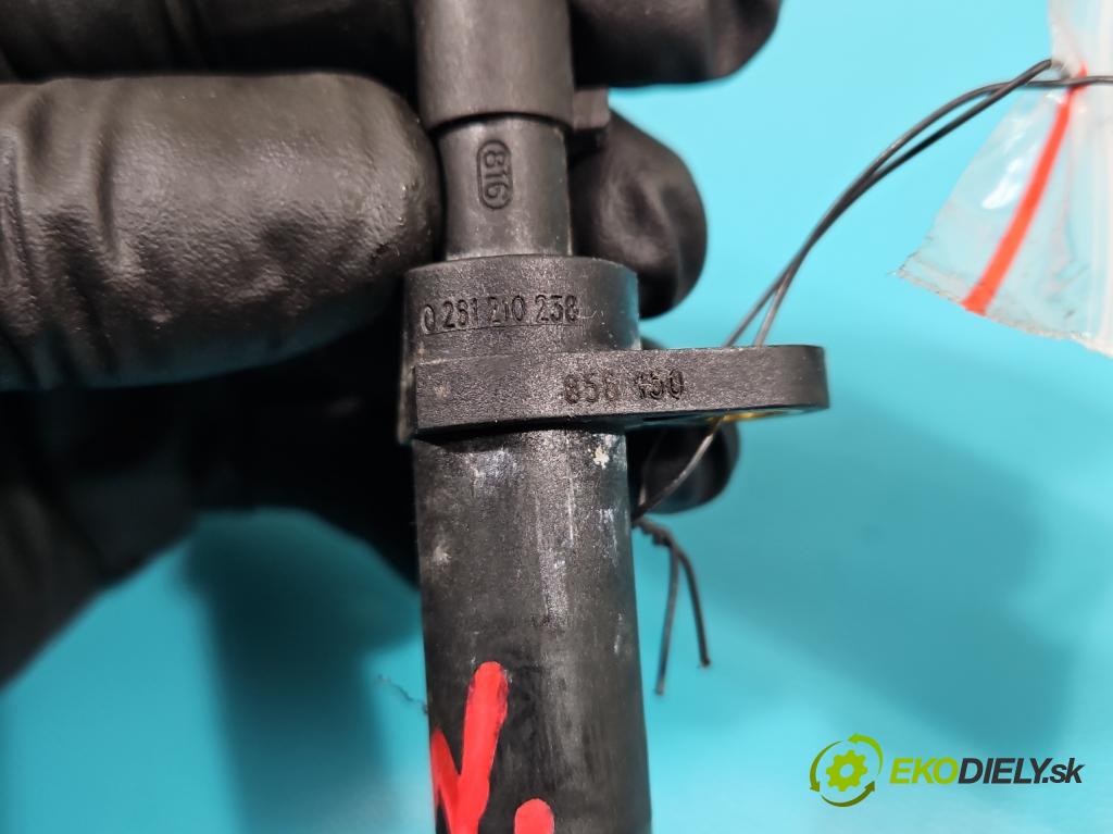 Fiat Tipo II 2015- 1.4 16V 95 hp manual 70 kW 1368 cm3 5- snímač pozice: hřídel klikový 0261210238 (Snímače polohy kliky, vačky)