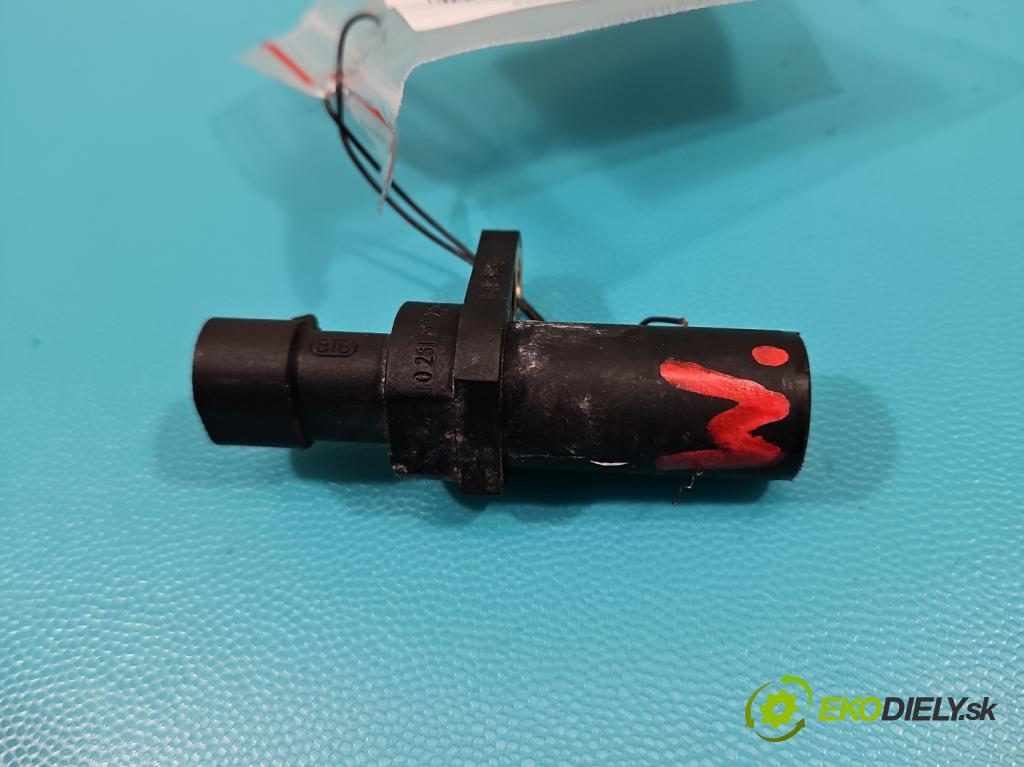 Fiat Tipo II 2015- 1.4 16V 95 hp manual 70 kW 1368 cm3 5- snímač pozice: hřídel klikový 0261210238 (Snímače polohy kliky, vačky)