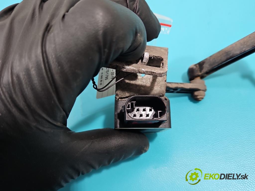 Bmw 5 F10 2010-2017 3.0d 258 hp automatic 190 kW 2993 cm3 5- snímač nastavení xenon 37146784075 (Snímače)