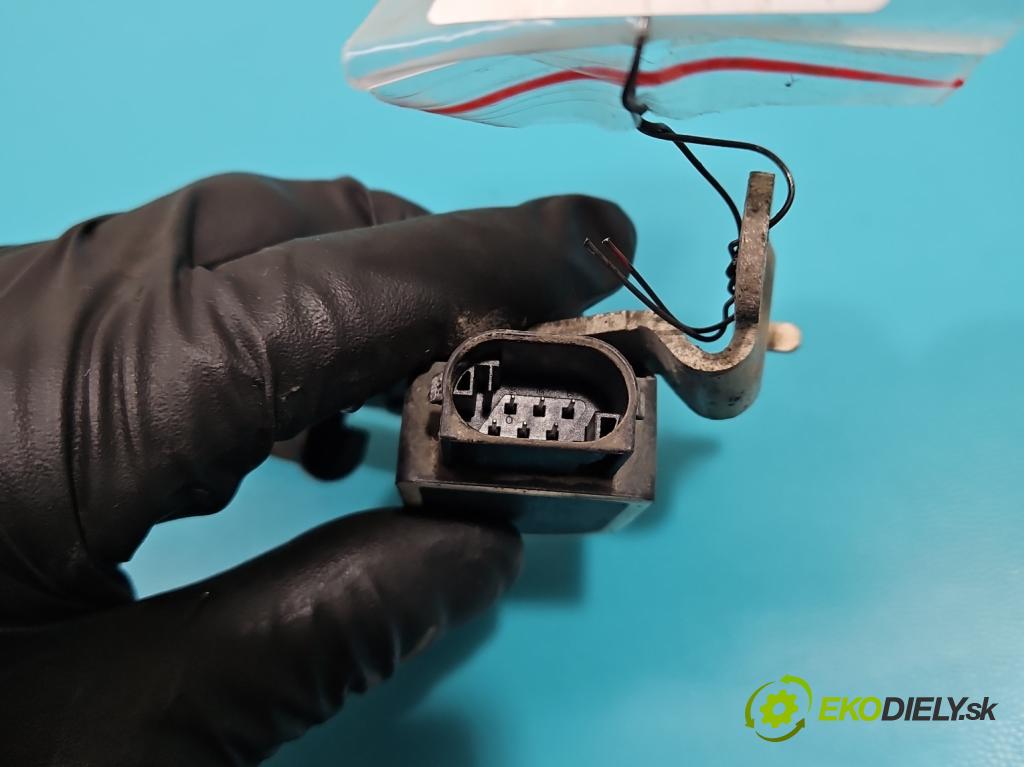 Bmw 5 F10 2010-2017 3.0d 258 HP automatic 190 kW 2993 cm3 5- snímač nastavenia xenon 37146784072 (Snímač)