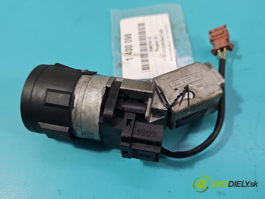 Peugeot 307 1.6 hdi 90 HP manual 66,2 kW 1560 cm3 5- Spínačka  (Spínacie skrinky a kľúče)