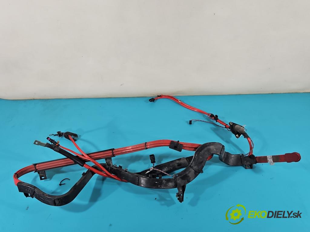 Bmw 5 F10 2010-2017 3.0d 258 HP automatic 190 kW 2993 cm3 5- kontakt plusová 81RG15503169