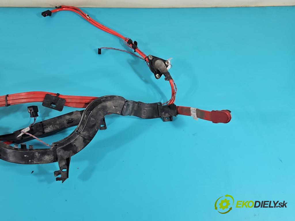 Bmw 5 F10 2010-2017 3.0d 258 HP automatic 190 kW 2993 cm3 5- kontakt plusová 81RG15503169