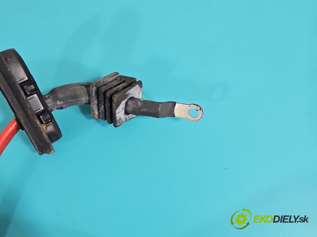 Bmw 5 F10 2010-2017 3.0d 258 HP automatic 190 kW 2993 cm3 5- kontakt plusová 81RG15503169