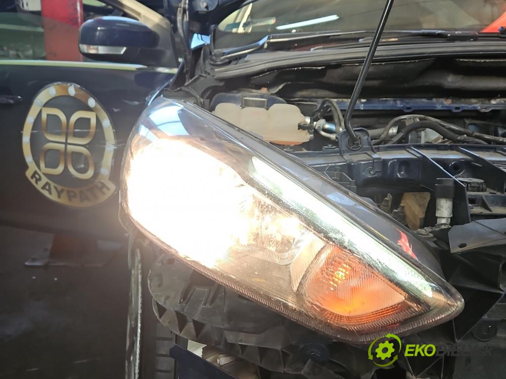 Ford Focus Mk3 2010-2018 1.5 tdci 120 HP manual 88 kW 1499 cm3 5- Reflektor: pravý F1EB-13W029-AG (Pravé)