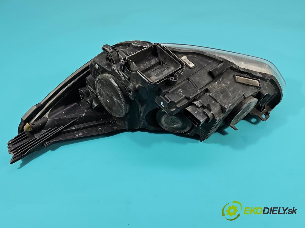 Ford Focus Mk3 2010-2018 1.5 tdci 120 HP manual 88 kW 1499 cm3 5- Reflektor: pravý F1EB-13W029-AG (Pravé)