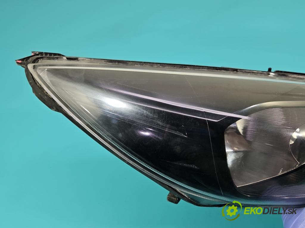 Ford Focus Mk3 2010-2018 1.5 tdci 120 HP manual 88 kW 1499 cm3 5- Reflektor: pravý F1EB-13W029-AG (Pravé)