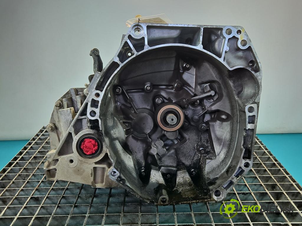 Renault Clio IV 2012-2019 0.9 T 90 HP manual 66 kW 898 cm3 5- prevodovka stupeň,rýchlosť manual JH3334