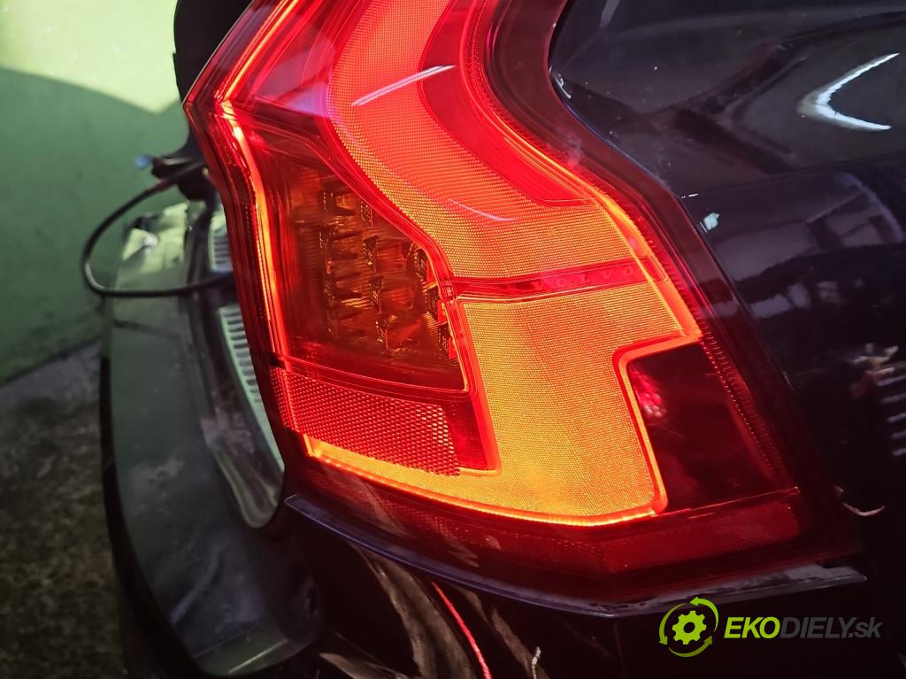 Volvo V90 2016- 2.0 D5 235 hp automatic 173 kW 1969 cm3 5- světlo zadní pravé 31656782 (Ostatné)