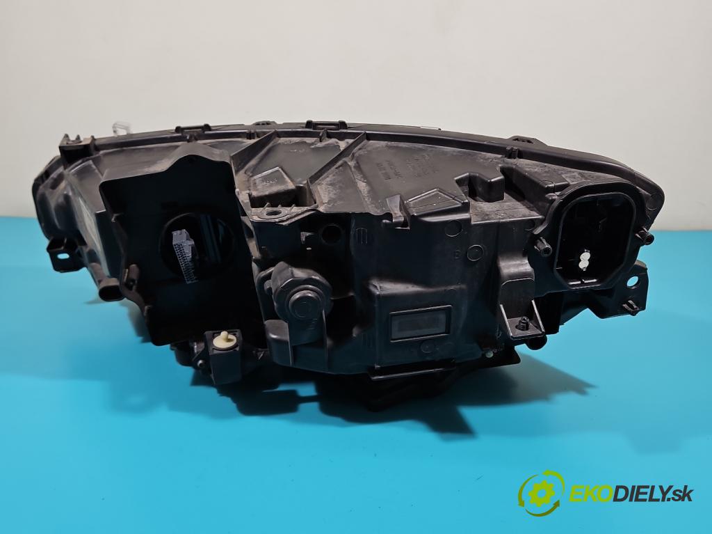 Volvo V90 2016- 2.0 D5 235 HP automatic 173 kW 1969 cm3 5- Reflektor: pravý 31386165 (Pravé)