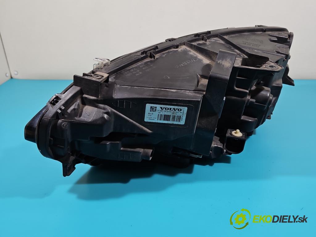 Volvo V90 2016- 2.0 D5 235 HP automatic 173 kW 1969 cm3 5- Reflektor: pravý 31386165 (Pravé)