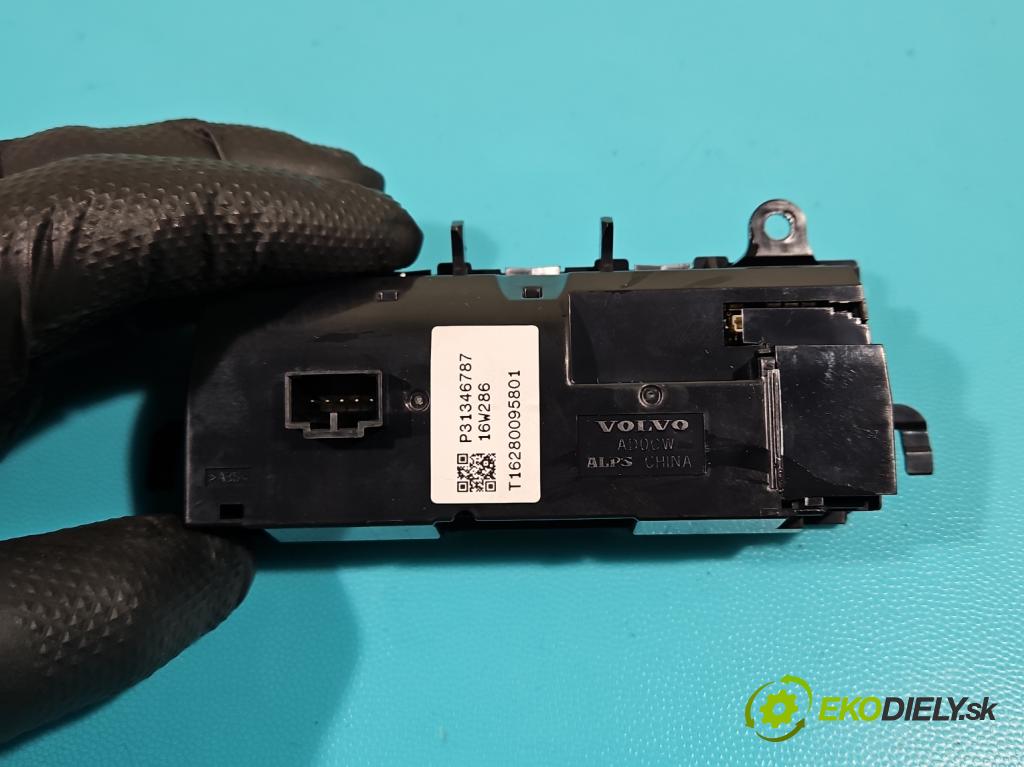 Volvo V90 2016- 2.0 D5 235 HP automatic 173 kW 1969 cm3 5- panel kúrenia P31346787