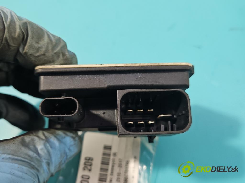 Bmw 5 F10 2010-2017 3.0d 258 HP automatic 190 kW 2993 cm3 5- Relé: svíčky: zařicích: 782329001 (Relé)