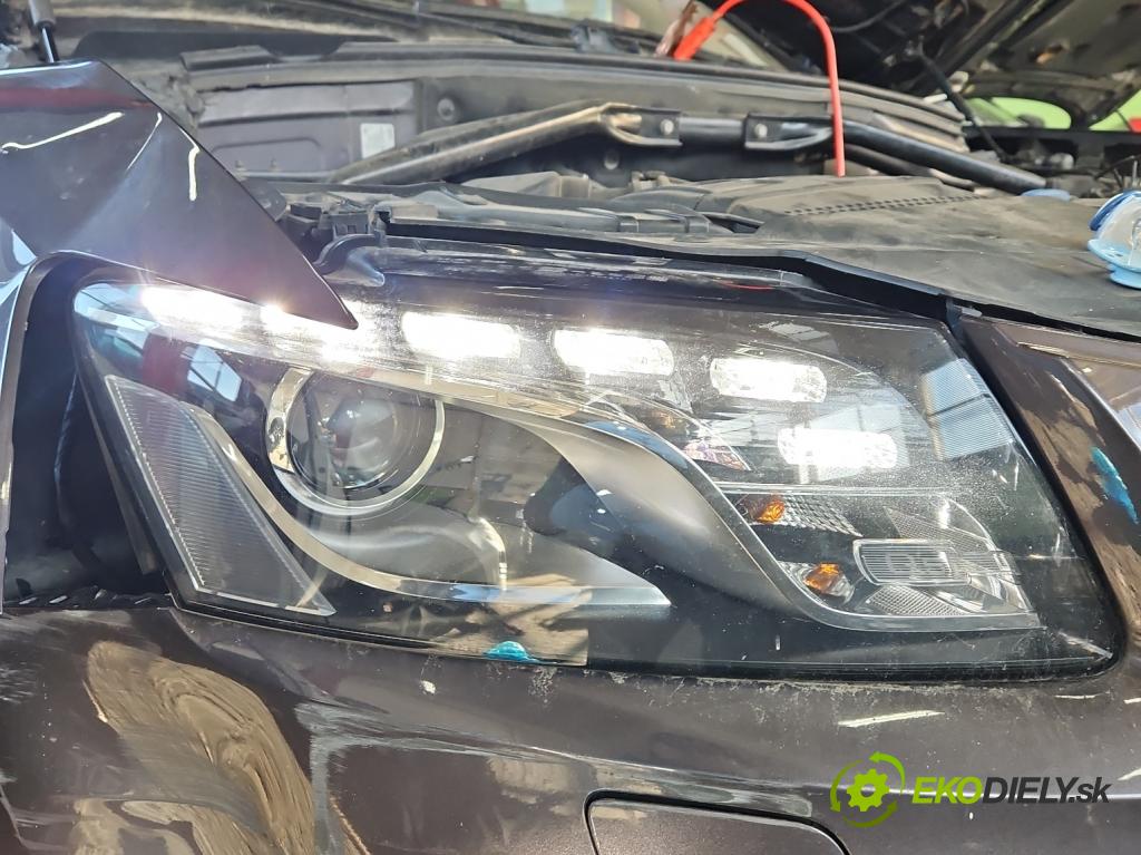 Audi Q5 2008-2016 2.0 TFSI 211KM manual 155 kW 1984 cm3 5- Reflektor: pravý 8R0941004AF (Pravé)
