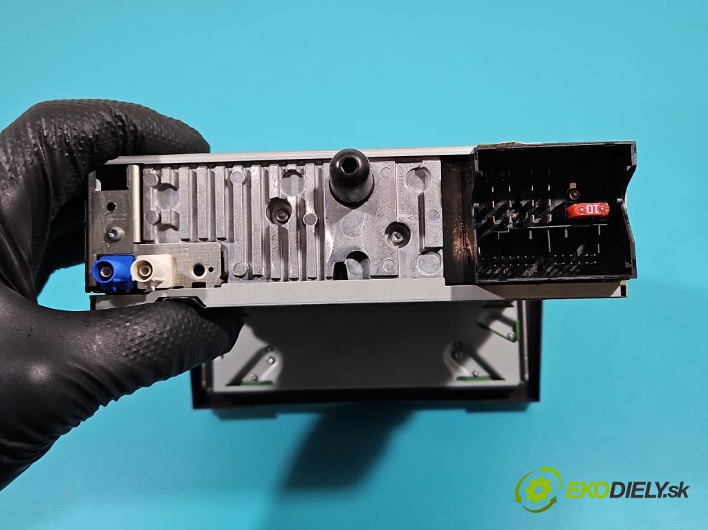 Opel Antara 2006-2015 2.2 cdti 163 HP automatic 120 kW 2231 cm3 5- Radio originál 95482960