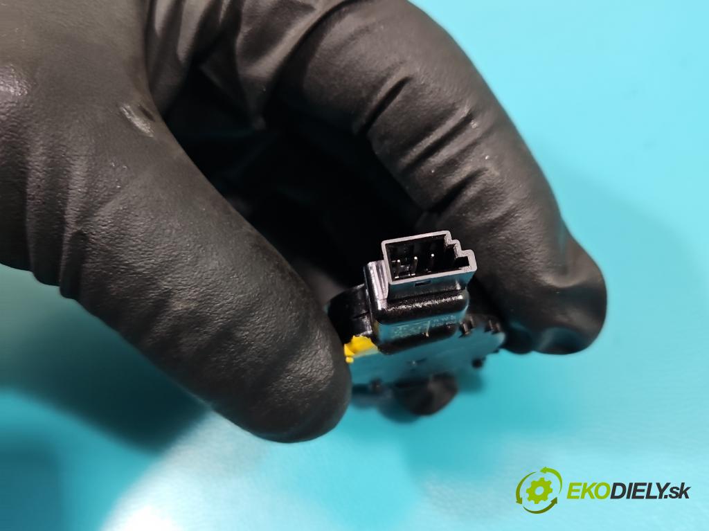 Ford Mondeo Mk5 2014-2022 2.0 tdci 150 HP manual 110,3 kW 1997 cm3 5- snímač déšť: JU5T-17D547 (Snímače dažďa)