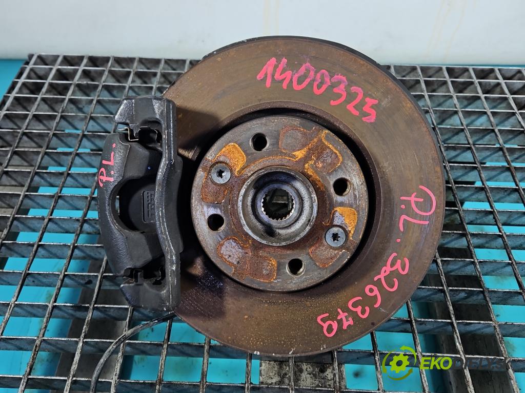 Renault Clio IV 2012-2020 0.9 T 90 HP manual 66 kW 898 cm3 5- náboj ľavé  (Náboje)