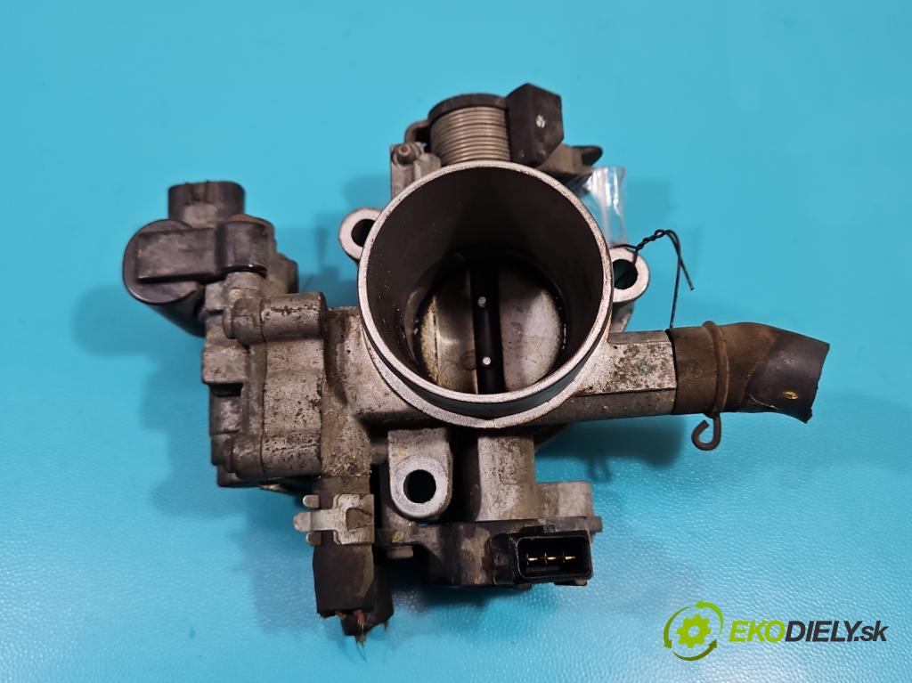 Toyota Corolla E11 1997-2002 1.4 vvti 97KM manual 71 kW 1398 cm3 5- klapka 22210-00020 (Škrtiace klapky)