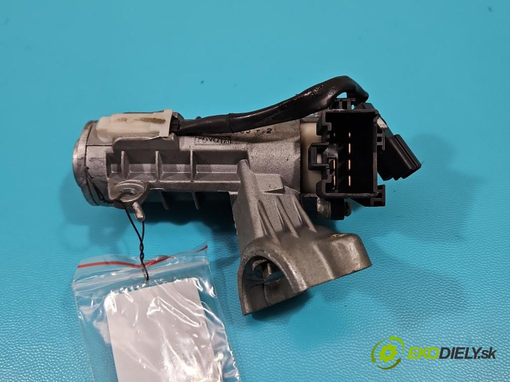 Toyota Corolla E11 1997-2002 1.4 vvti 97KM manual 71 kW 1398 cm3 5- Spínačka 45020-05-2 (Spínacie skrinky a kľúče)