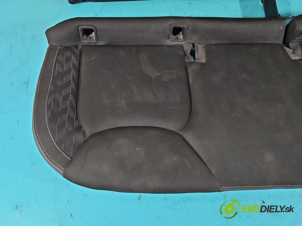 Renault Clio IV 2012-2020 0.9 T 90 HP manual 66 kW 898 cm3 5- Pohovka: zadné  (Sedačky, sedadlá)