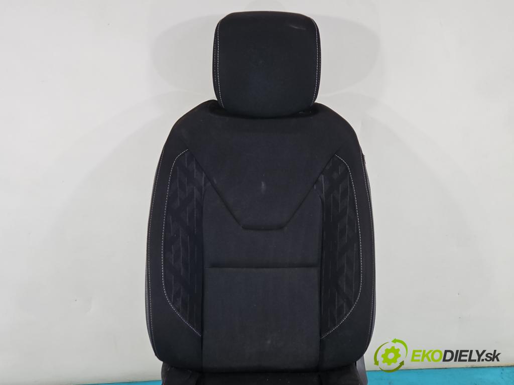 Renault Clio IV 2012-2020 0.9 T 90 HP manual 66 kW 898 cm3 5- Sedačka ľavý  (Sedačky, sedadlá)