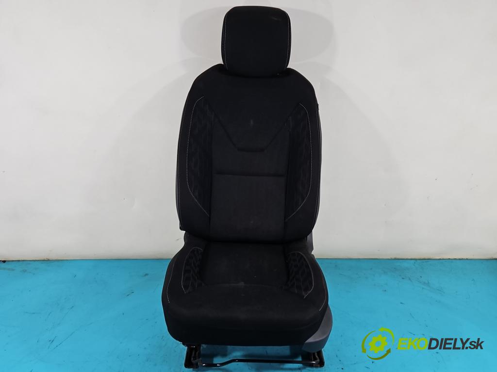 Renault Clio IV 2012-2020 0.9 T 90 HP manual 66 kW 898 cm3 5- Sedačka ľavý  (Sedačky, sedadlá)