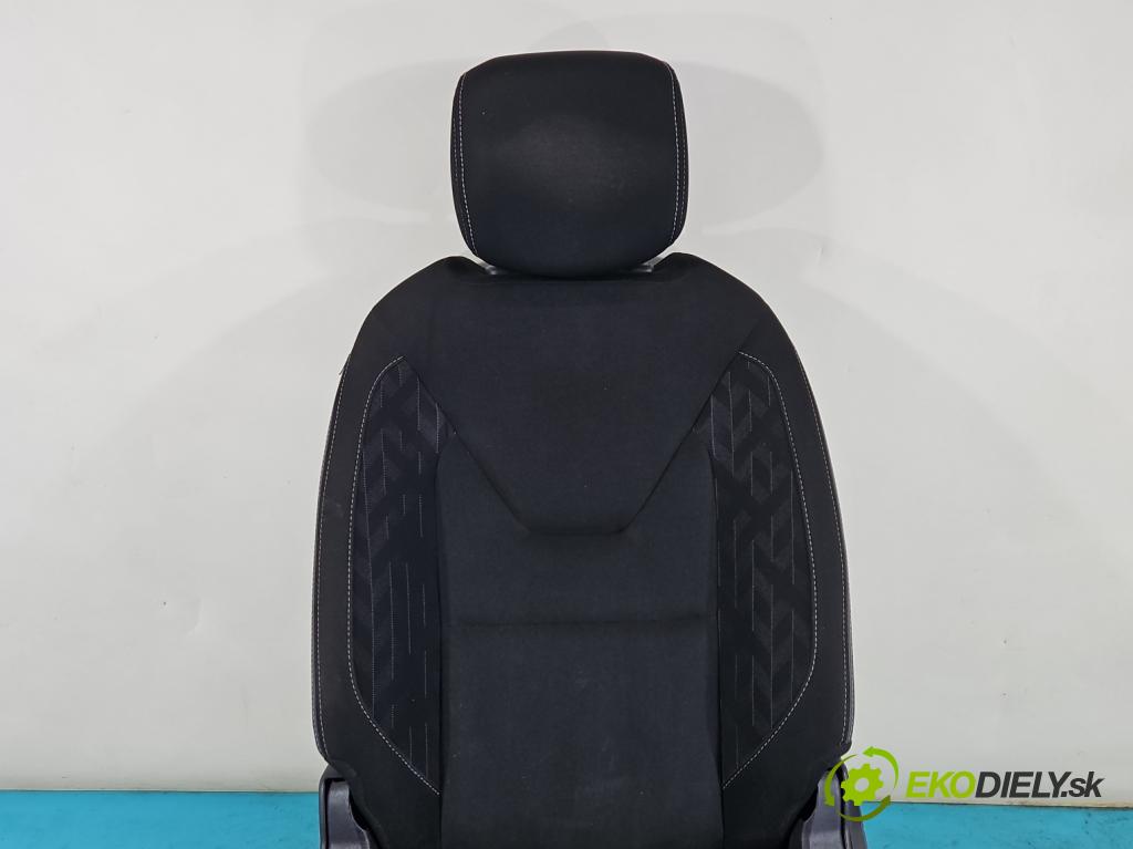 Renault Clio IV 2012-2020 0.9 T 90 HP manual 66 kW 898 cm3 5- Sedačka pravý  (Sedačky, sedadlá)
