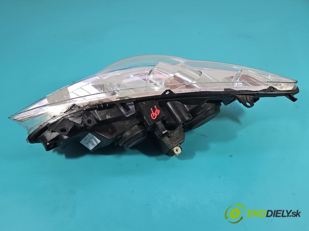 Peugeot 307 1.6 hdi 90 HP manual 66,2 kW 1560 cm3 5- Reflektor: pravý  (Pravé)