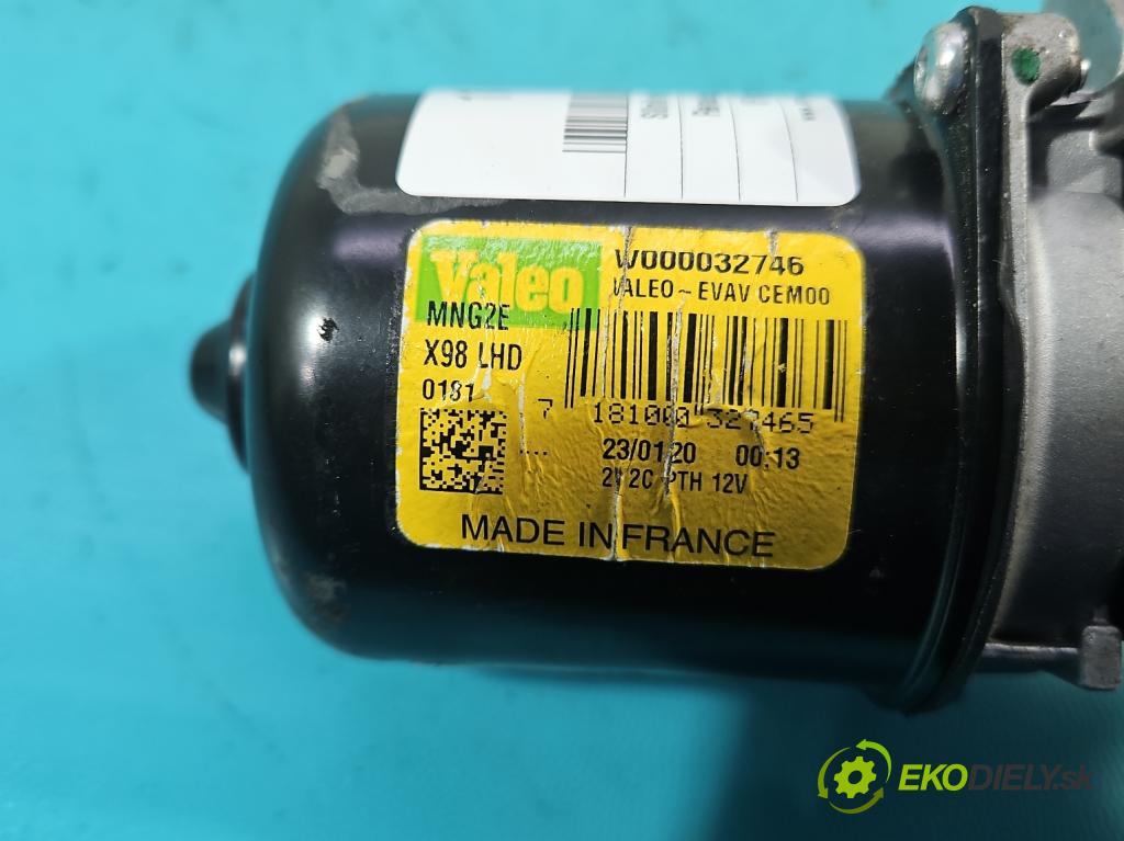 Renault Clio IV 2012-2020 0.9 T 90 hp manual 66 kW 898 cm3 5- motor stěračů přední W000032746