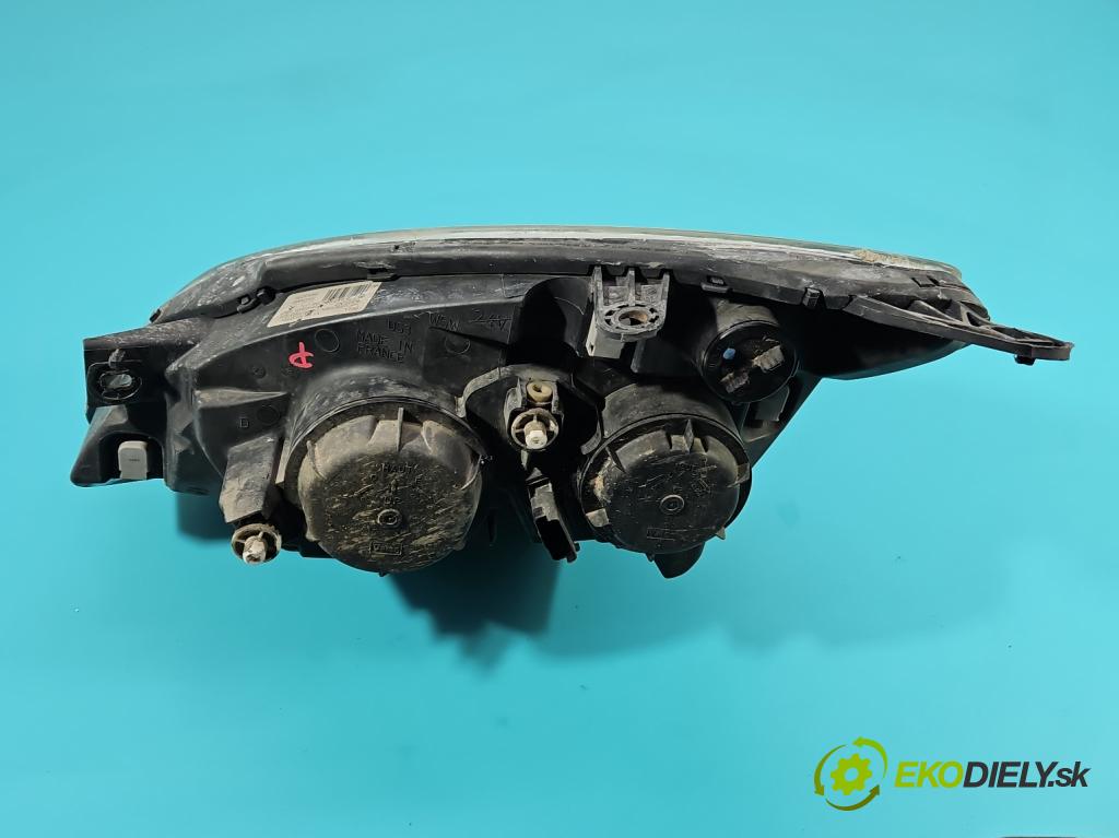 Citroen C5 I 2001-2008 1,8.0 16V 116 HP manual 85 kW 1749 cm3 5- Reflektor: pravý 9632664780 (Pravé)