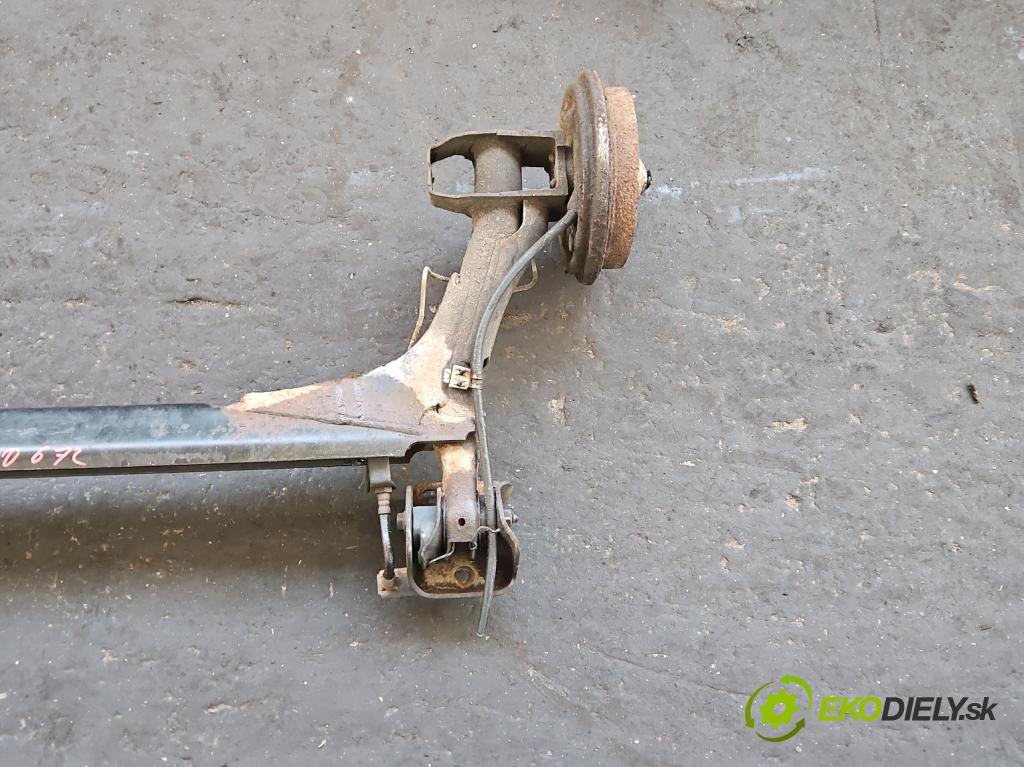 Vw Golf III 1991-1998 1.4 60 hp manual 44 kW 1391 cm3 5- zadní výztuha  (Výztuhy zadní)