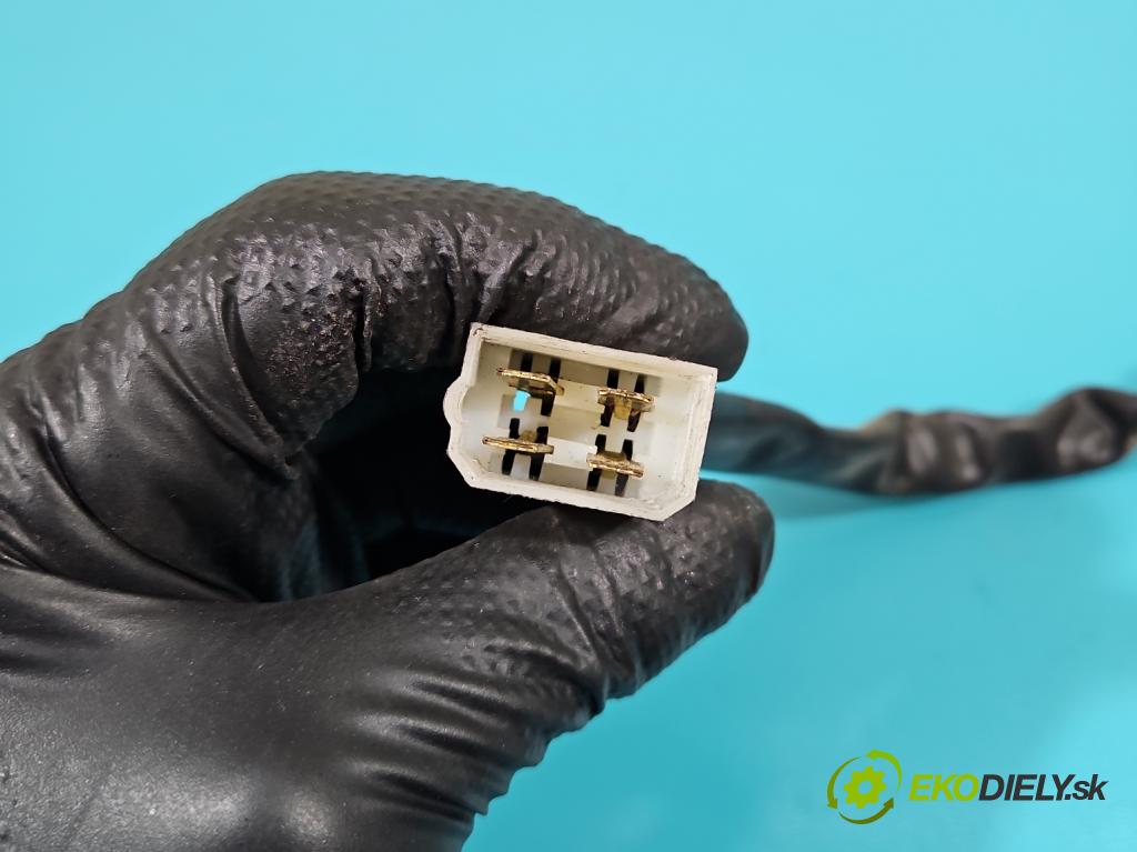 Fs lublin Lublin 2.4d 69KM manual 51 kW 2417 cm3 5- Spínačka  (Spínacie skrinky a kľúče)