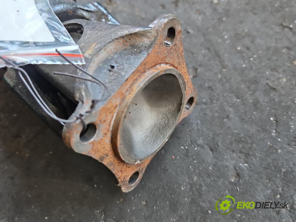 Subaru Tribeca 2005-2014 3.6 V6 automatic 256 kW 3630 cm3 5- Hřídel: zadné  (Kardaňový hriadeľ)