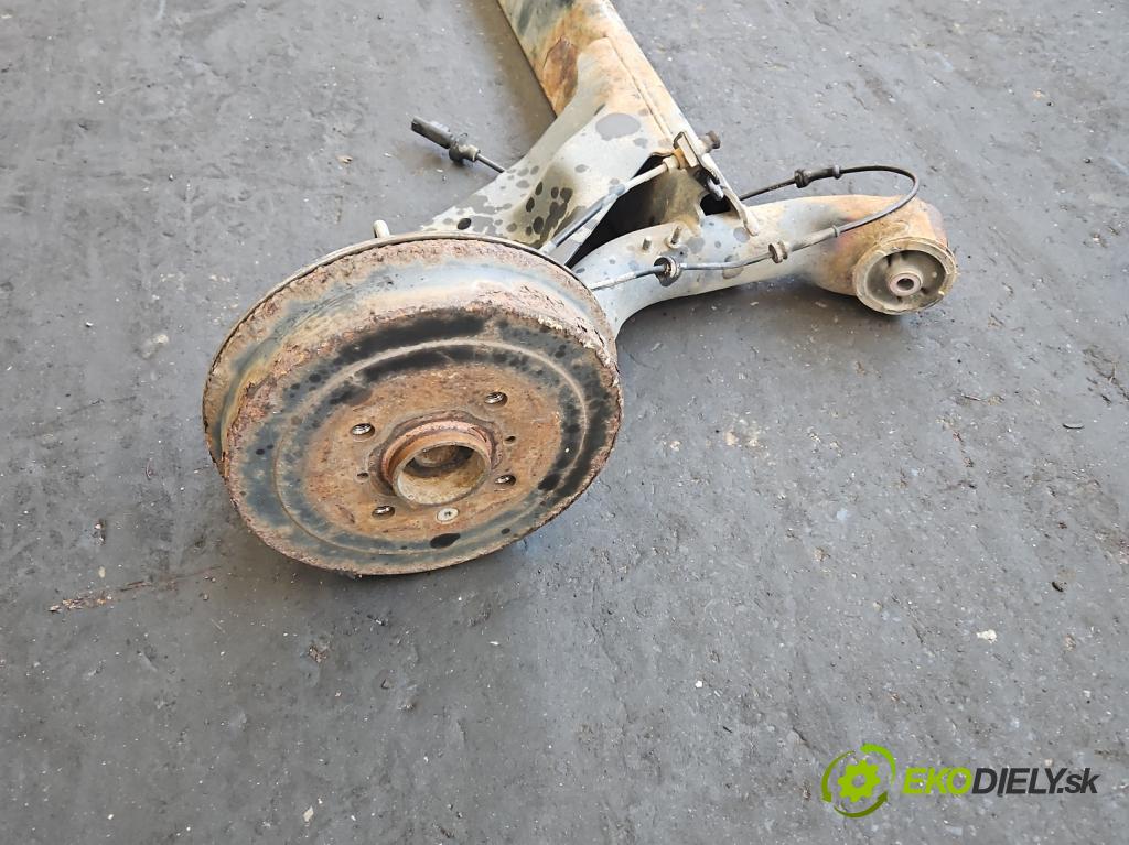 Peugeot 107 1.0 68 hp manual 50 kW 998 cm3 3- zadní výztuha  (Výztuhy zadní)