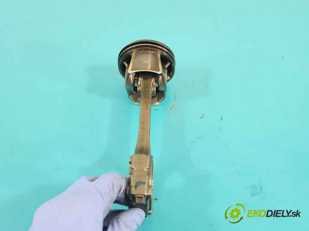 Renault Clio IV 2012-2020 0.9 T 90 HP manual 66 kW 898 cm3 5- piest  (Piest)