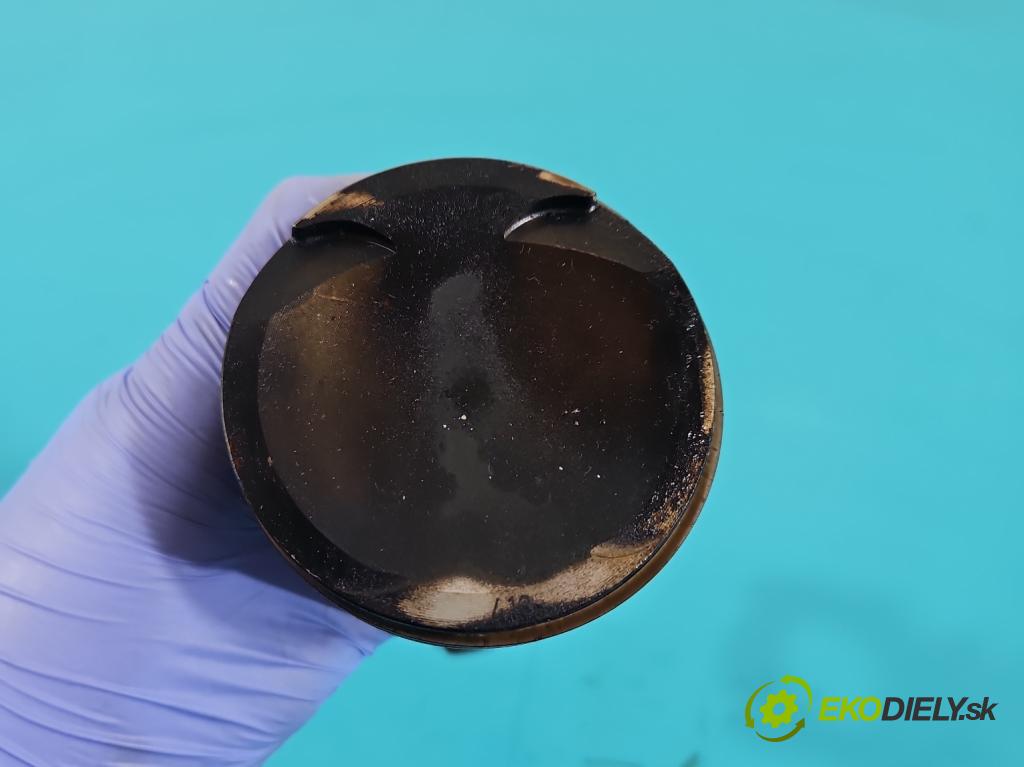 Renault Clio IV 2012-2020 0.9 T 90 HP manual 66 kW 898 cm3 5- piest  (Piest)