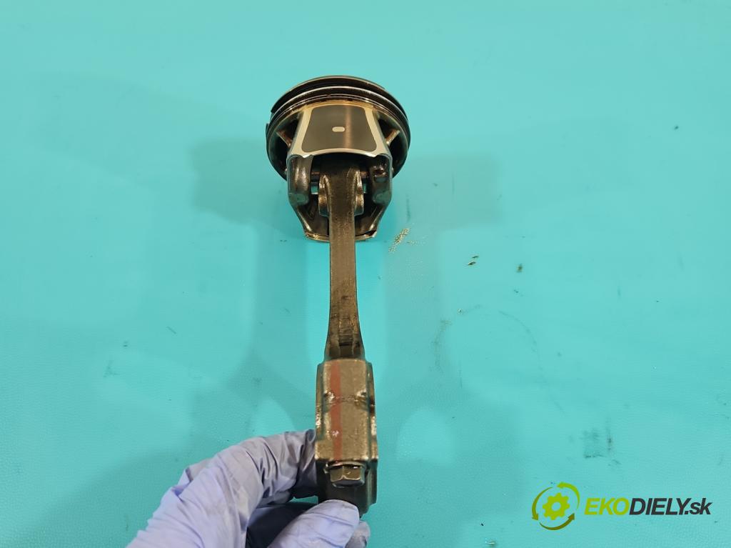 Renault Clio IV 2012-2020 0.9 T 90 HP manual 66 kW 898 cm3 5- piest  (Piest)