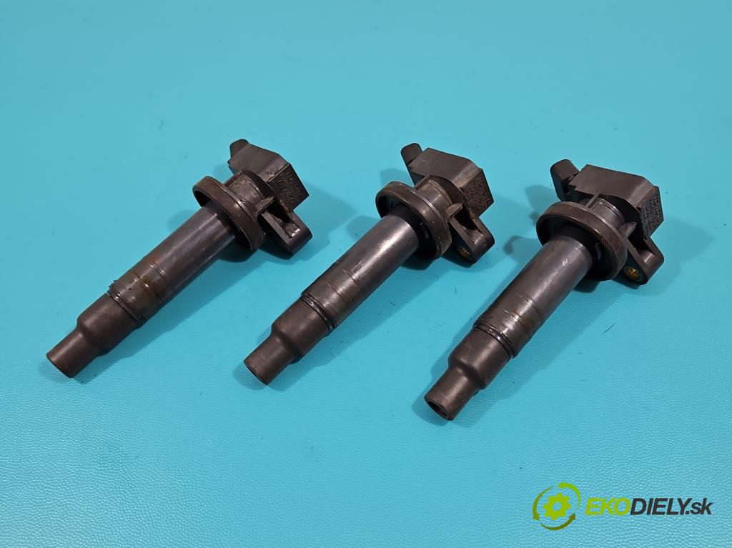 Peugeot 107 1.0 68 HP manual 50 kW 998 cm3 3- cievka zapaľovacia 90080-19019 (Zapaľovacie cievky, moduly)