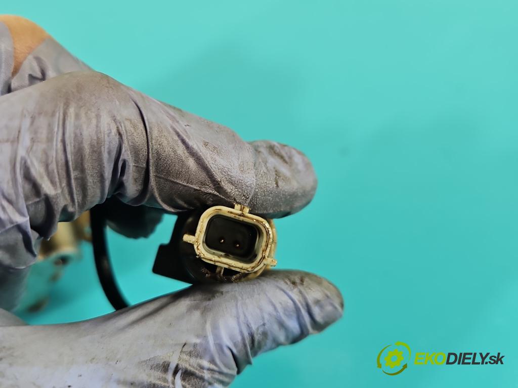 Renault Clio IV 2012-2020 0.9 T 90 hp manual 66 kW 898 cm3 5- čerpadlo olej: 150107908R (Olejové pumpy)