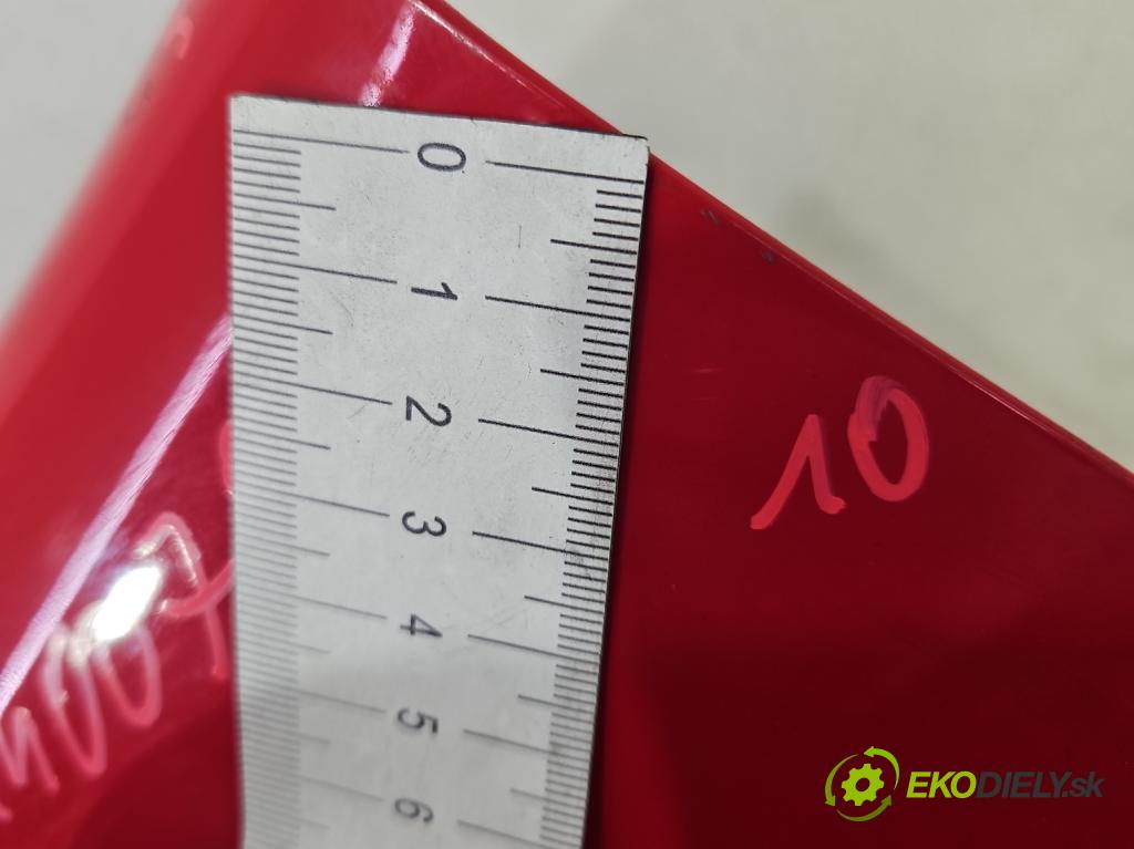 Peugeot 107 1.0 68 hp manual 50 kW 998 cm3 3- blatnik přední levý  (Predné ľavé)