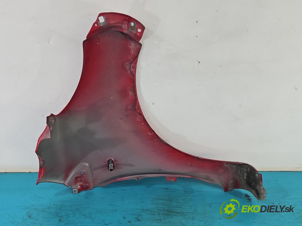 Peugeot 107 1.0 68 hp manual 50 kW 998 cm3 3- blatnik přední levý  (Predné ľavé)