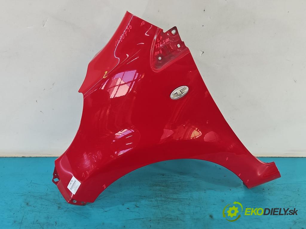 Peugeot 107 1.0 68 hp manual 50 kW 998 cm3 3- blatnik přední levý  (Predné ľavé)