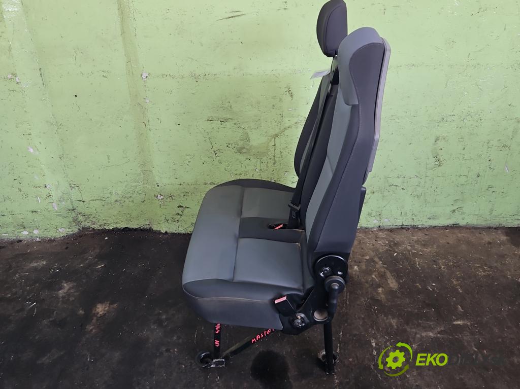 Renault Master III 2010-2019 2.3 dci 101 HP manual 74 kW 2299 cm3 5- Sedačka pravý  (Sedačky, sedadlá)