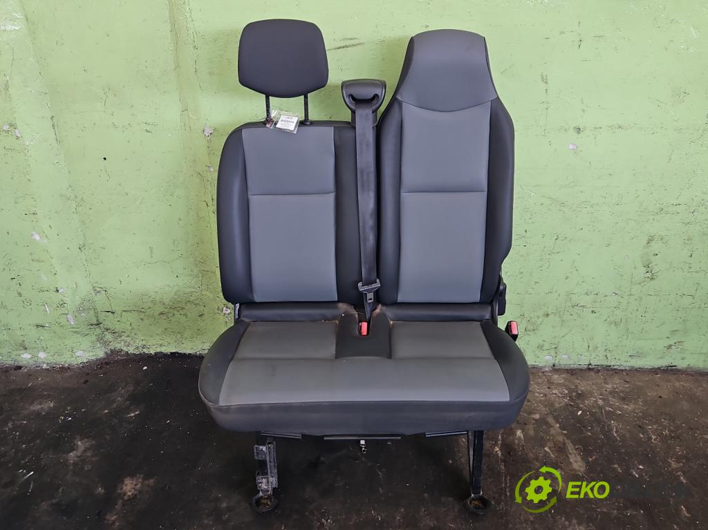 Renault Master III 2010-2019 2.3 dci 101 HP manual 74 kW 2299 cm3 5- Sedačka pravý  (Sedačky, sedadlá)