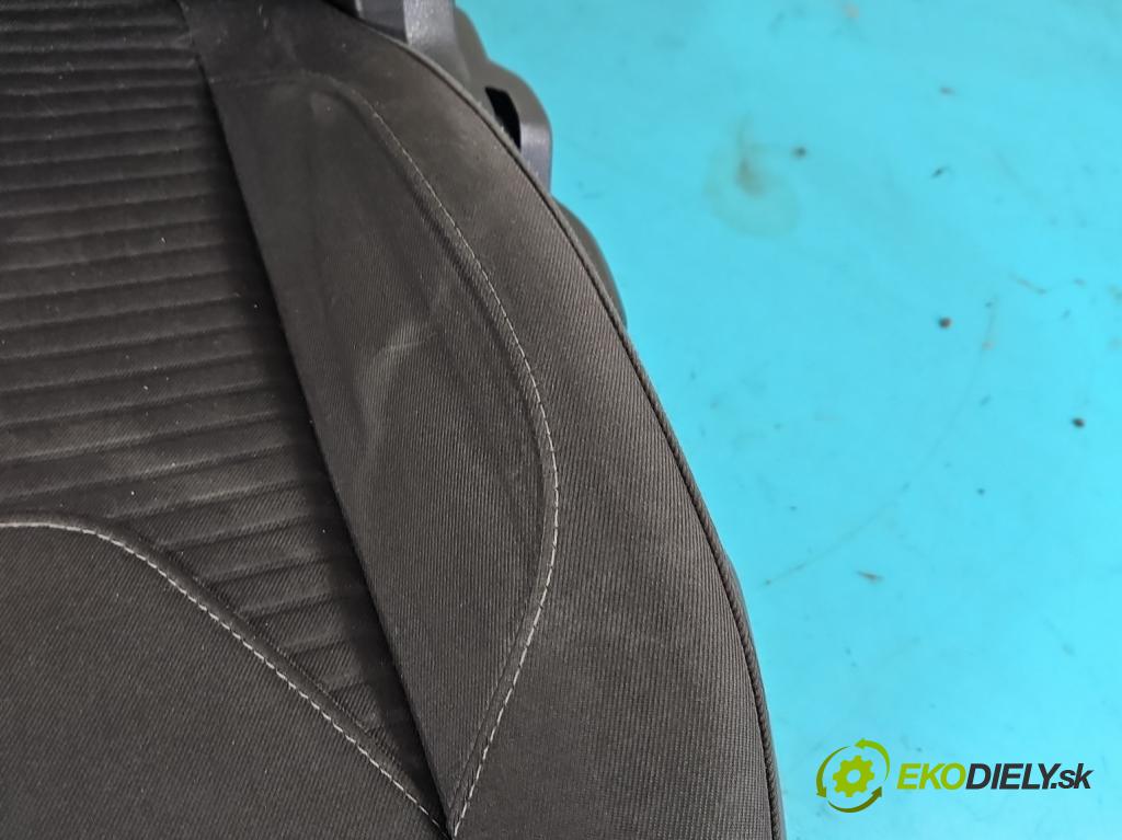 Ford Focus Mk3 2010-2018 1.5 tdci 120 HP manual 88 kW 1499 cm3 5- Sedačka ľavý (Sedačky, sedadlá)